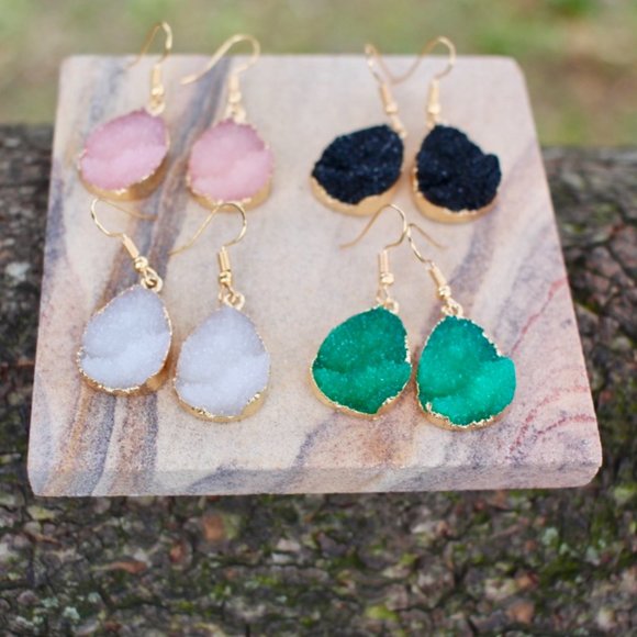 New 14K Gold Black Druzy Teardrop Dangle Earrings - Picture 13 of 13